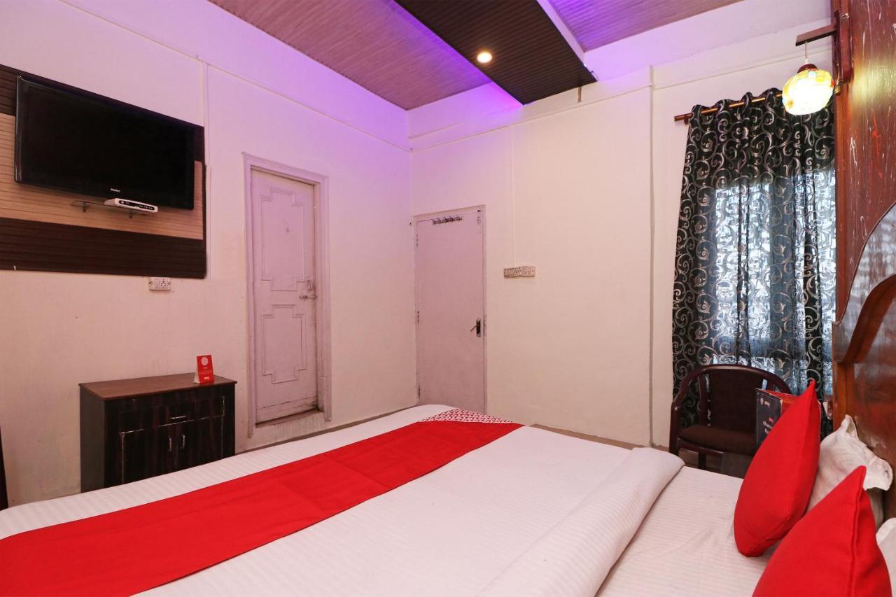 Oyo 77137 Hotle Castle Inn Mumbai Bagian luar foto